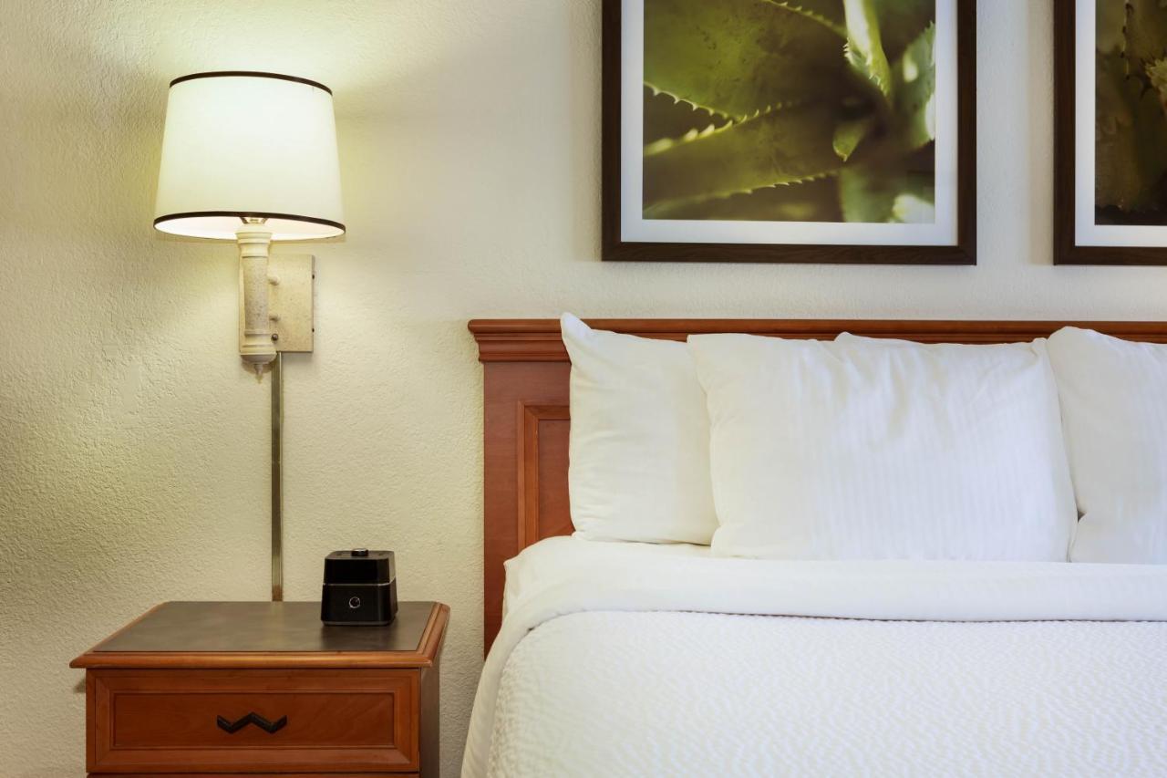 La Quinta Inn By Wyndham Austin Oltorf Extérieur photo