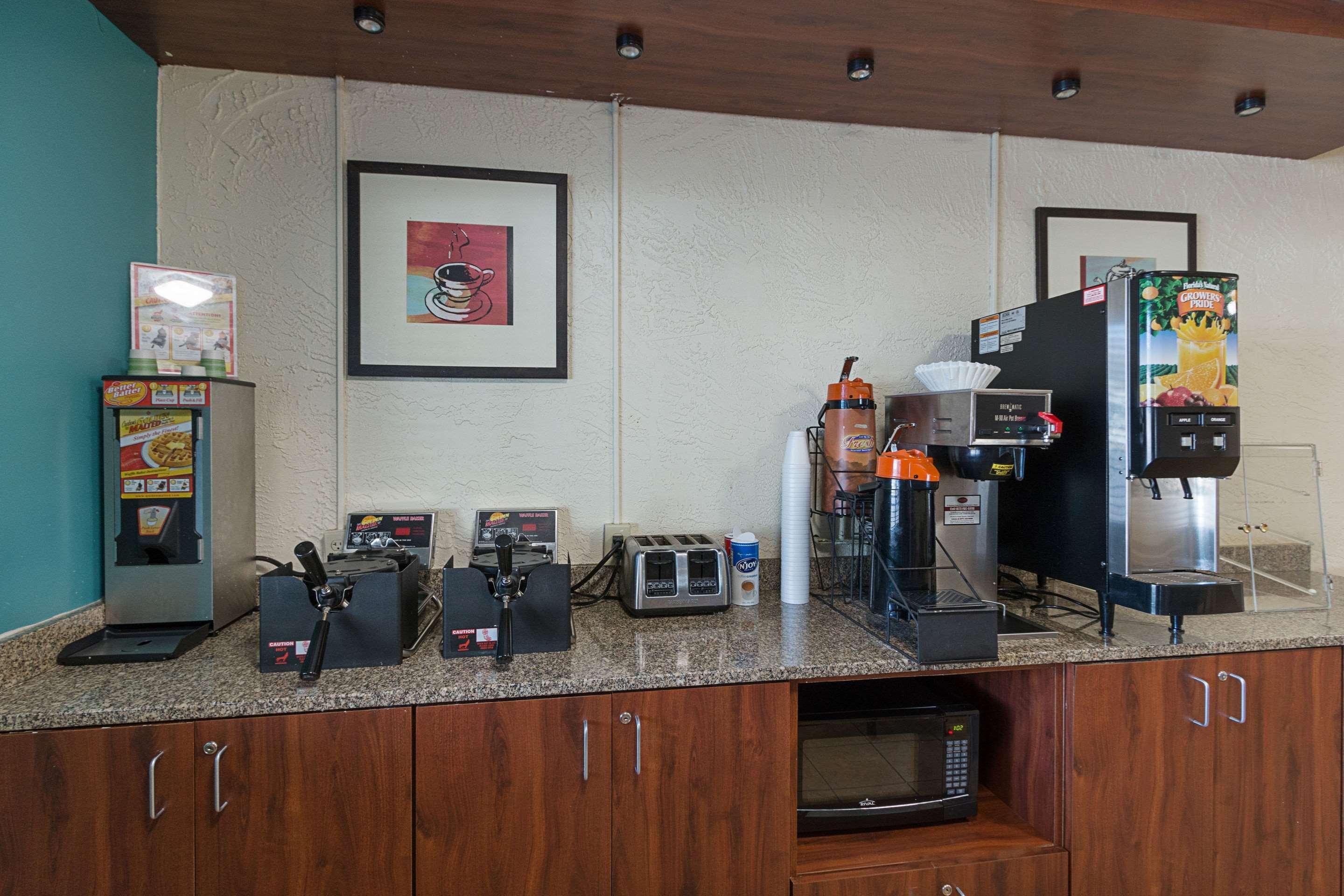 La Quinta Inn By Wyndham Austin Oltorf Extérieur photo