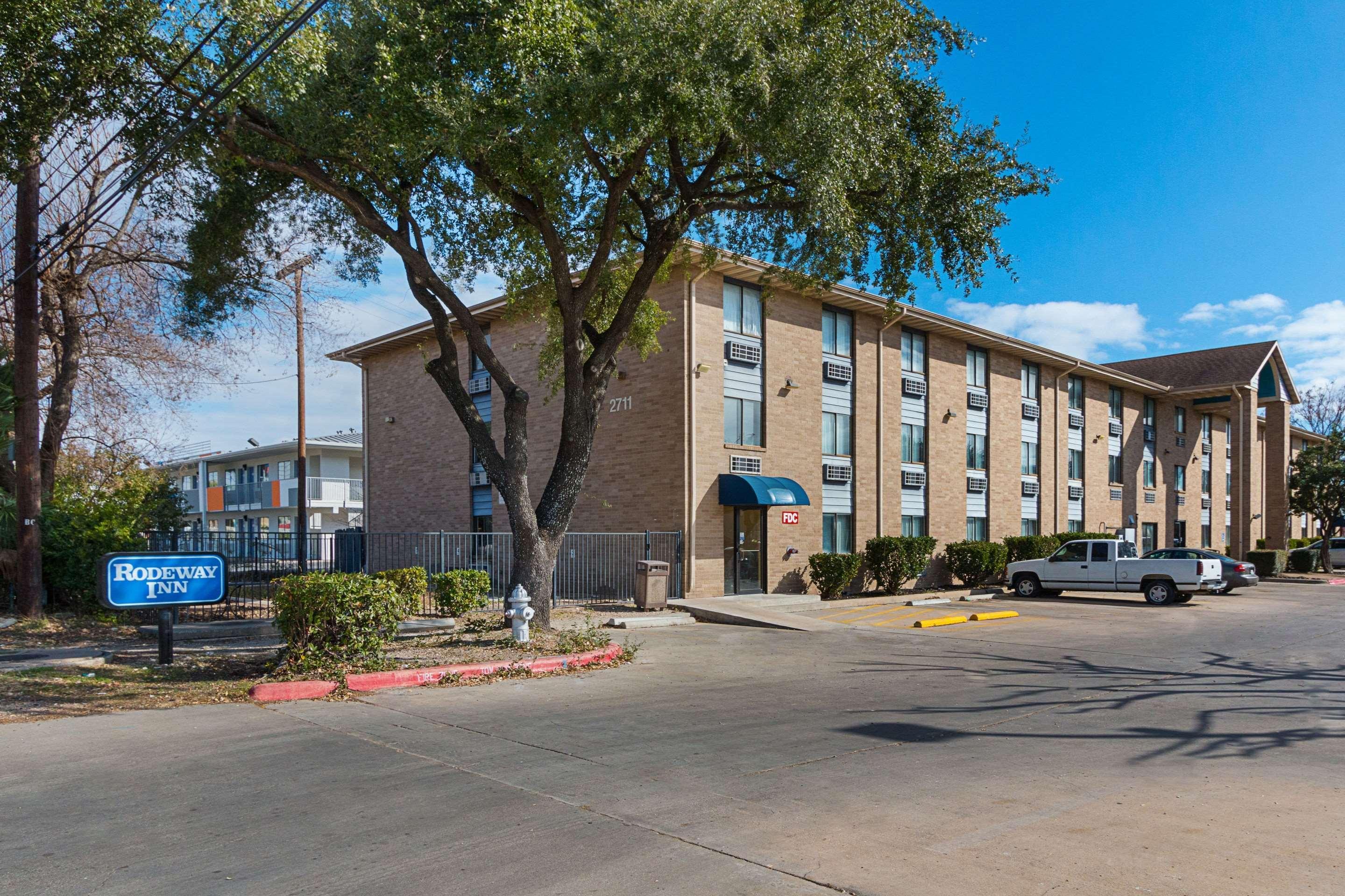 La Quinta Inn By Wyndham Austin Oltorf Extérieur photo