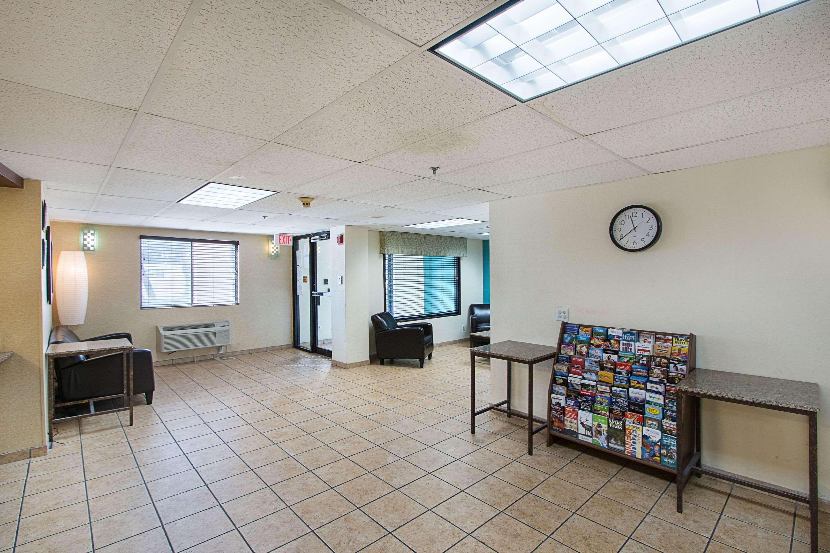 La Quinta Inn By Wyndham Austin Oltorf Extérieur photo