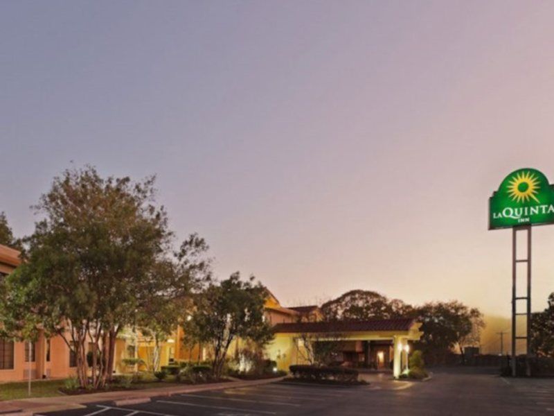 La Quinta Inn By Wyndham Austin Oltorf Extérieur photo